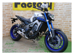 YAMAHA MT-09